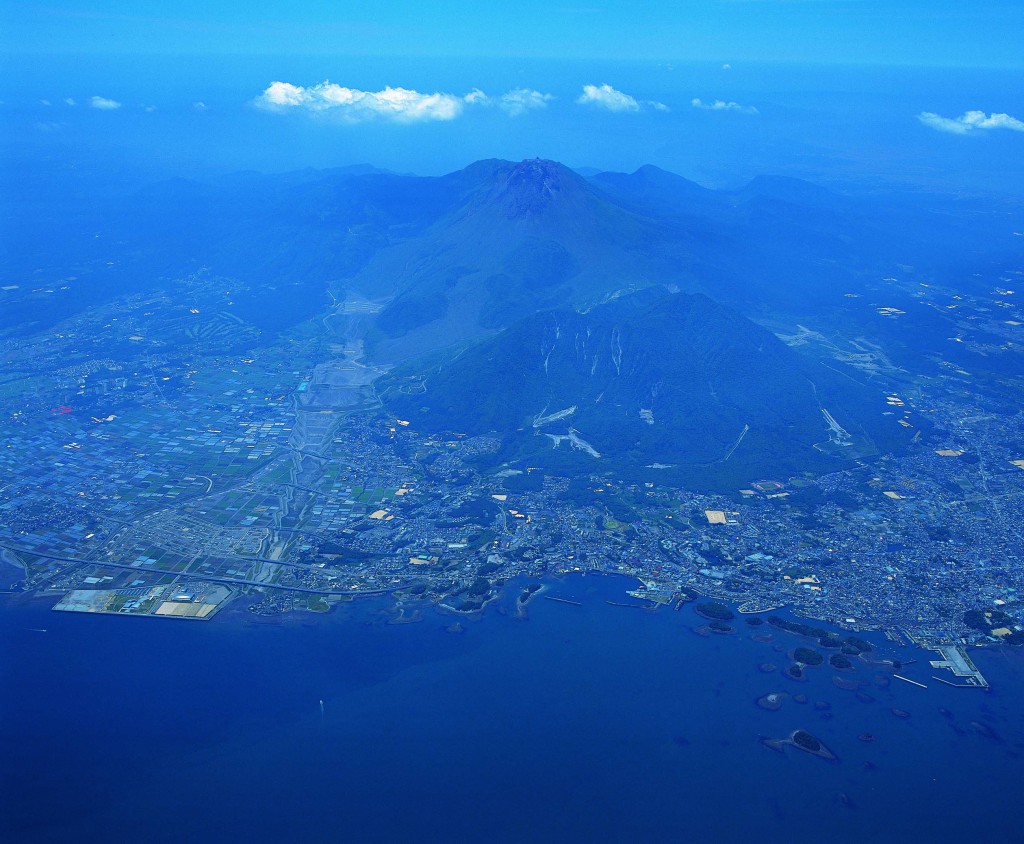 雲仙・普賢岳噴火災害から25年（平成15年撮影）