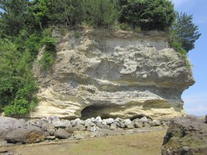 龍石海岸琴平崖