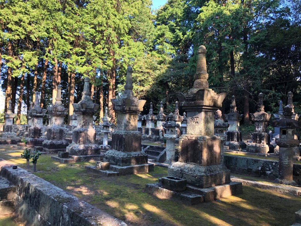 神代鍋島家墓所（神代町）